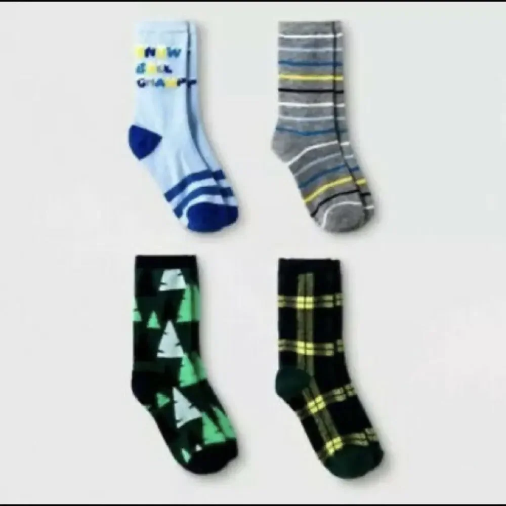 CAT & JACK • 4-Pack Holiday Christmas Crew Socks